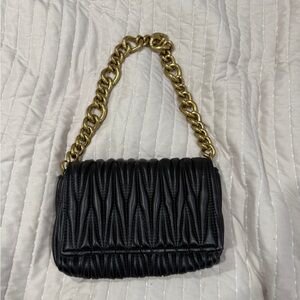 Montana West Black Gathered Bag with Gold Chain